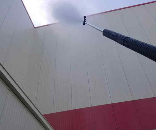 Does Your Marietta Business Need Sprucing Up? Book a Powerwash