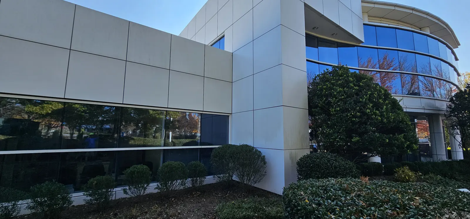 Office building glass and entrance wash, Northwest Parkway Southeast, Northwest Business Center, Marietta, GA (Nov 2024)